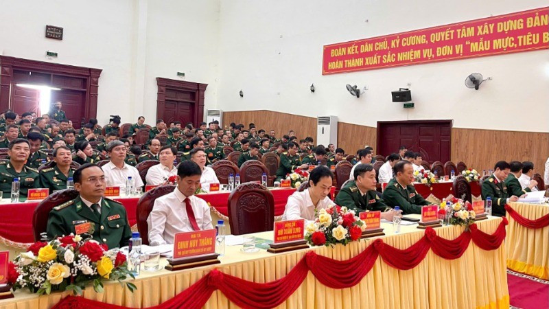 Đại hội với sự tham dự của 120 đại biểu chính thức, đại diện cho 581 đảng viên của 13 tổ chức đảng trực thuộc Đảng bộ Ban Chỉ huy Bộ đội Biên phòng tỉnh. 72fbfe0d-d290-4854-8f9a-42e61bfce914-7860.jpg