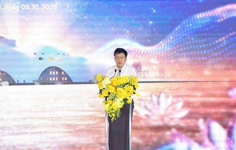 Phó Chủ tịch Ủy ban nhân dân thành phố Hà Nội Dương Đức Tuấn. nha-hat-3.jpg