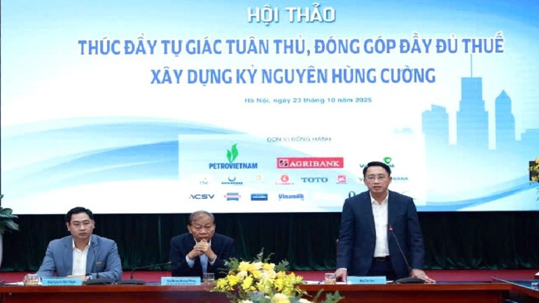 Ông Mai Sơn, Phó Cục trưởng Cục Thuế phát biểu tại hội thảo. a22.jpg