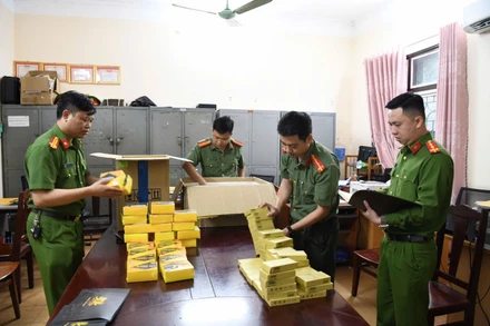 Công an tỉnh Phú Thọ thu giữ sản phẩm trong một chuyên án về kinh doanh đa cấp.