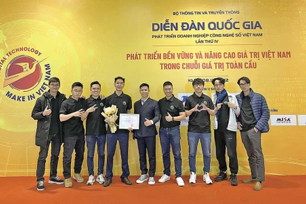 Dự án bảo vệ người dùng mạng Internet mang tên Chống lừa đảo do Ngô Minh Hiếu (Hiếu PC) là thành viên sáng lập đoạt giải thưởng Make in Việt Nam năm 2022.