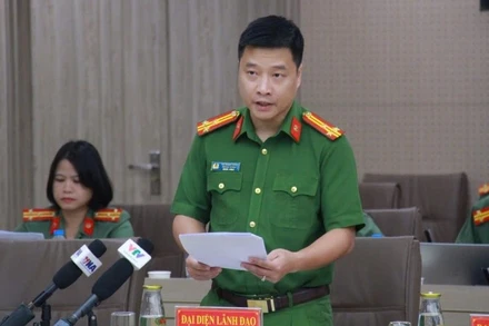 Thượng tá Vũ Thanh Tùng, Cục phó Cục Cảnh sát Điều tra tội phạm về kinh tế, tham nhũng, buôn lậu tại họp báo.