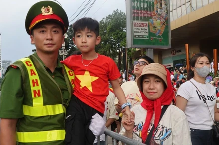 Hình ảnh đẹp của lực lượng Công an Thủ đô trong sự kiện A80. (Ảnh: MINH NHUẦN)