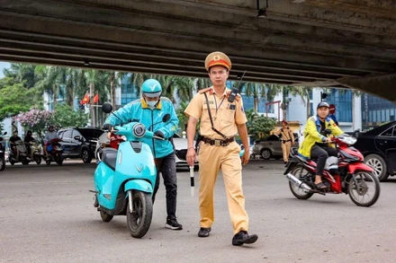 Răn đe, phòng ngừa các shipper và tài xế xe công nghệ.