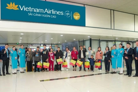 Tổ chức Công đoàn hỗ trợ 1.000 vé máy bay dịp Tết Bính Ngọ cho người lao động có hoàn cảnh khó khăn.