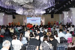 Quang cảnh buổi hội nghị. (Ảnh: NGUYỄN TRUNG)