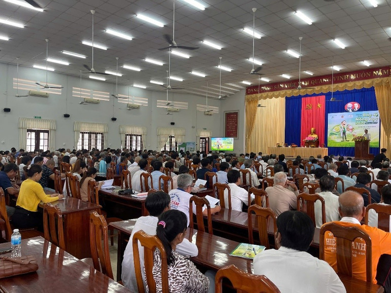 Toàn cảnh chương trình 13.jpg