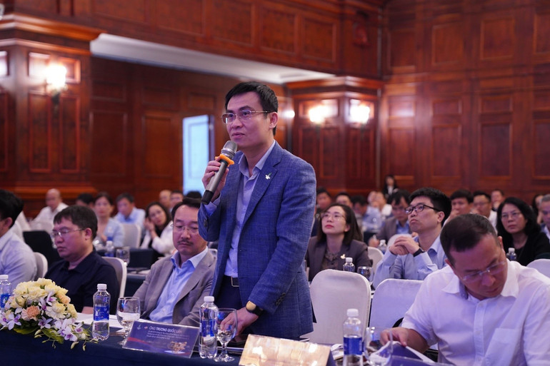 Chủ tịch HĐTV PVEP Trương Quốc Lâm - Trưởng Ban Chỉ đạo KHCN, Đổi mới sáng tạo và CĐS phát biểu chỉ đạo tại Hội thảo báo cáo kết quả khảo sát chuyển đổi số. pvep2.jpg