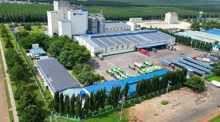 Tập đoàn Hoàng gia De Heus – doanh nghiệp hàng đầu ngành dinh dưỡng vật nuôi, hiện diện tại 20 quốc gia, hơn 90 nhà máy, xuất khẩu tới 70 nước với 10.000+ nhân viên toàn cầu. b1c825722d80a7defe91.jpg