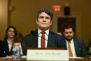 [Video] Quan chức cấp cao của Mỹ từ chức để phản đối chiến sự với Iran