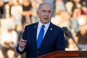 [Video] Thủ tướng Israel B. Netanyahu đệ đơn xin ân xá lên Tổng thống