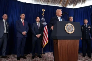 [Video] Mỹ chuẩn bị 5 tháng cho cuộc không kích vào Venezuela