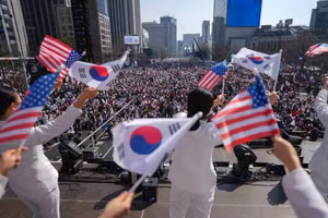 [Video] Hàn Quốc cảnh báo nguy cơ đầu tư chững lại sau vụ Mỹ bắt giữ 300 lao động