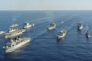 [Video] Anh cân nhắc dẫn đầu liên minh mở lại Eo biển Hormuz