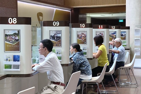 [Video] Tài khoản ngân hàng phải sử dụng đúng tên theo giấy tờ định danh từ 1/4