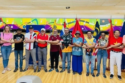 Các Đại sứ, cán bộ nhân viên các nước ASEAN, CARICOM tham dự sự kiện. (Ảnh do Đại sứ quán Việt Nam tại Venezuela cung cấp)