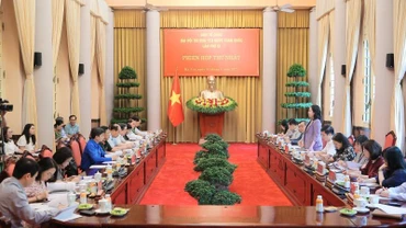 Toàn cảnh phiên họp.