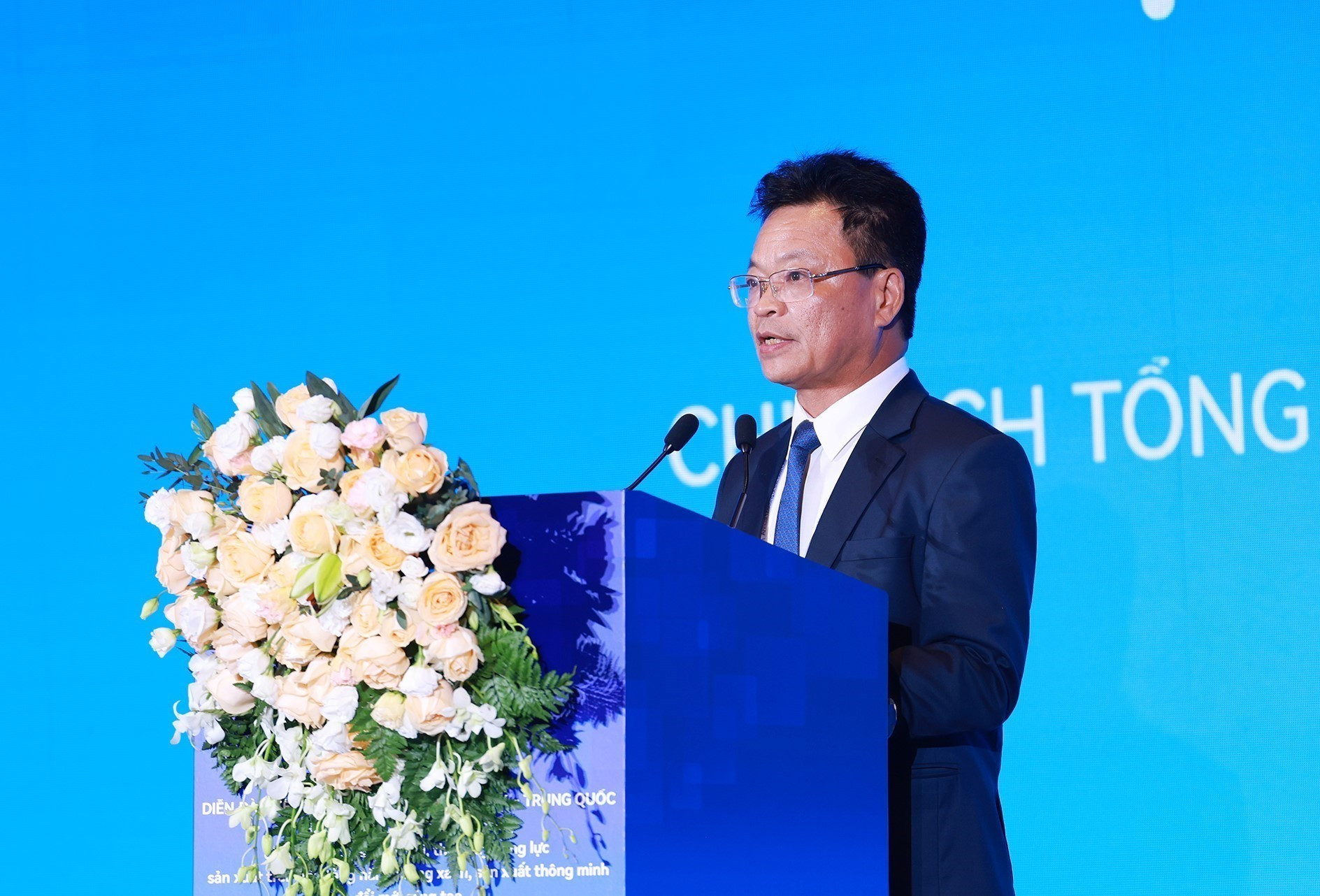 Chủ tịch Tổng Công ty Đường sắt Việt Nam Đặng Sỹ Mạnh phát biểu tại Diễn đàn kết nối doanh nghiệp Việt Nam-Trung Quốc. (Ảnh: Dương Giang/TTXVN) vna-potal-thu-tuong-tham-du-dien-dan-ket-noi-doanh-nghiep-viet-nam-trung-quoc-8110158.jpg