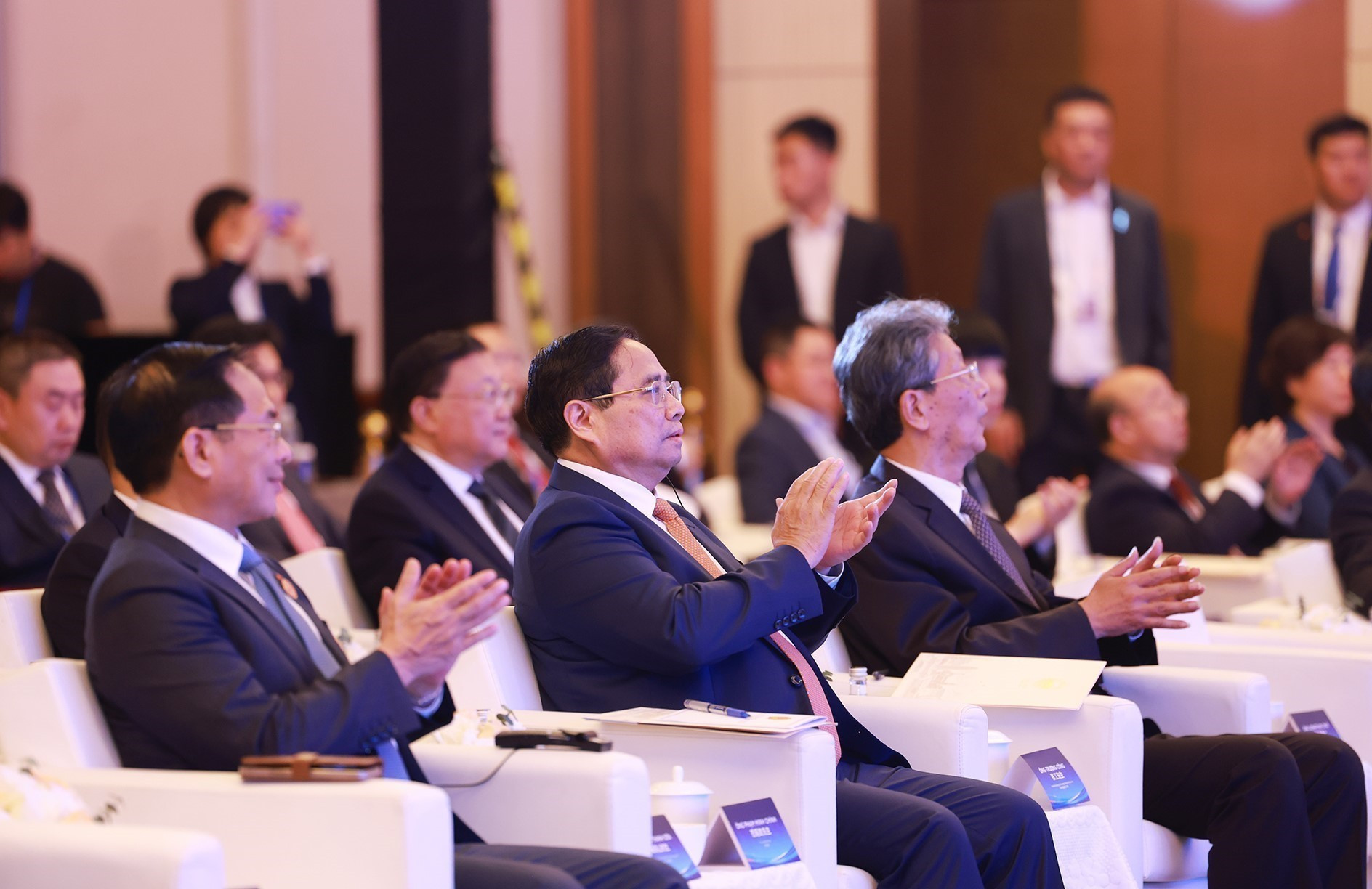 Thủ tướng Phạm Minh Chính tham dự Diễn đàn kết nối doanh nghiệp Việt Nam-Trung Quốc. (Ảnh: Dương Giang/TTXVN) vna-potal-thu-tuong-tham-du-dien-dan-ket-noi-doanh-nghiep-viet-nam-trung-quoc-8110155.jpg