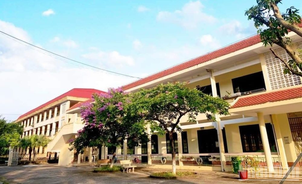 Ký túc xã tại trường Cao đẳng Cộng đồng Hưng Yên có 69 phòng ở, sinh hoạt. ndo_br_truong-cao-dang-cong-dong-hung-yen.jpg