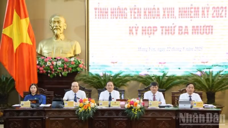 Hội đồng nhân dân tỉnh Hưng Yên thông qua chính sách hỗ trợ kinh phí cho hàng nghìn người từ tỉnh Thái Bình (trước đây) sang tỉnh Hưng Yên làm việc.