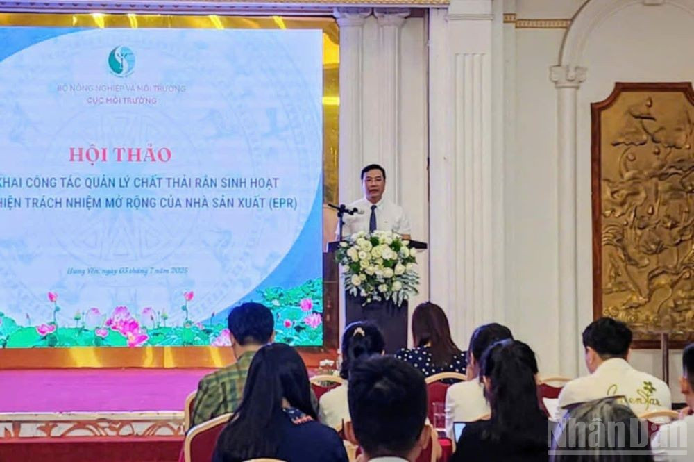 Ông Hồ Kiên Trung, Phó Cục trưởng Cục Môi trường cho rằng, cần thúc đẩy hình thành ngành công nghiệp tái chế của Việt Nam. ndo_br_download.jpg