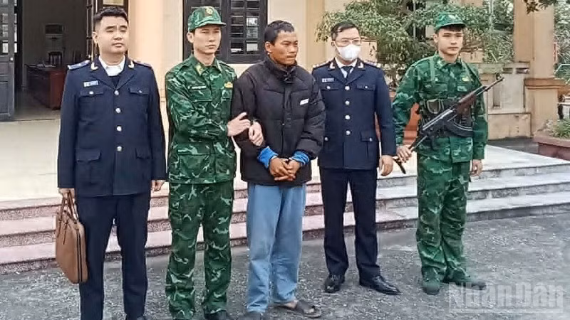 Bắt đối tượng Giang Văn Xoài tàng trữ trái phép ma túy ngày 6/1.