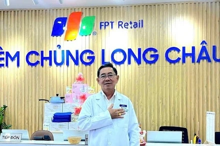 Bác sĩ Lê Hoàn Vinh.