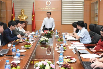 Thứ trưởng Y tế Nguyễn Tri Thức phát biểu tại hội nghị tập huấn.