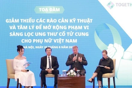 Các chuyên gia trao đổi các giải pháp thúc đẩy nỗ lực loại trừ ung thư cổ tử cung tại Việt Nam.