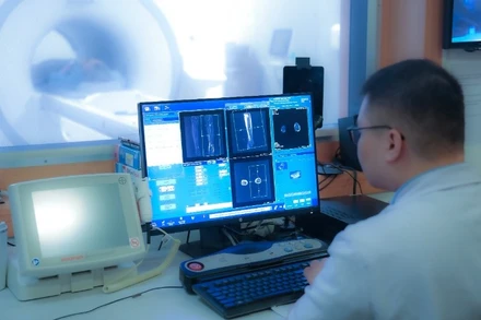 Ứng dụng khoa học-công nghệ trong y tế là một trong sáu ưu tiên trọng tâm mà Bệnh viện Bạch Mai đang triển khai. (Ảnh: Thế Anh)