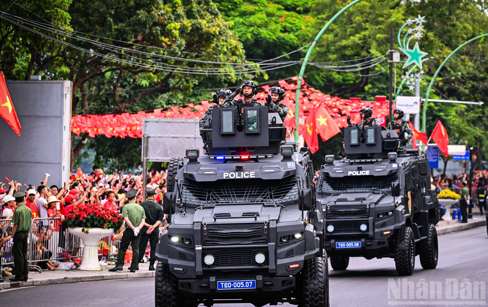 ndo_br_z6959663158070-82b26e37d85382aed7c8c2818d0d900e.jpg