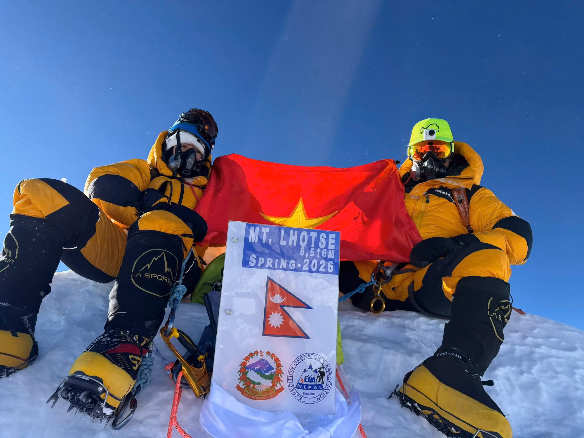 Tháng 5 vừa qua, đơn vị Satori Adventures xác nhận Ngô Hải Sơn cùng với người dẫn đường Nima Sherpa (Nepal) trở thành bộ đôi chinh phục Triple Crown nhanh nhất thế giới: chỉ trong 4 ngày từ ngày 20 đến 24/5. Đây là thành tựu đáng mơ ước trong môn leo núi thế giới.