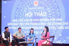 Hội thảo “Giao lưu, chia sẻ, tôn vinh điển hình tiên tiến trong công tác xóa mù chữ cho đồng bào dân tộc thiểu số.