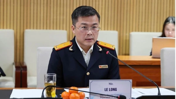 Phó Cục trưởng Cục Thuế Lê Long tại buổi làm việc.