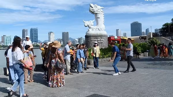 [Video] Du lịch Việt Nam đón gần 10,7 triệu lượt khách quốc tế trong nửa đầu năm 2025