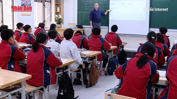 [Video] Chuẩn bị nguồn lực giáo viên để đưa tiếng Anh thành ngôn ngữ thứ hai