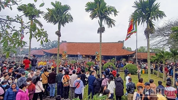 Lễ hội chùa Keo mùa thu diễn ra trong 6 ngày.