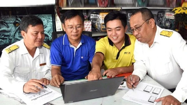 Người nộp thuế được công chức thuế hỗ trợ công tác chuyển đổi