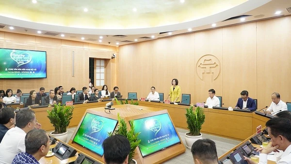 Quang cảnh Hội nghị gặp mặt một số tổ chức, doanh nghiệp trên địa bàn thành phố ủng hộ Quỹ “Vì người nghèo” và an sinh xã hội thành phố Hà Nội năm 2025.