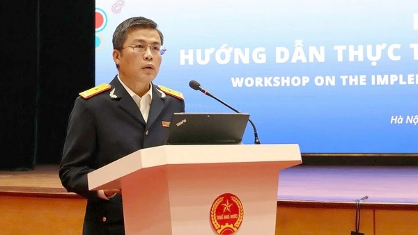 Phó Cục trưởng Lê Long bày tỏ trân trọng những chia sẻ quý báu của các chuyên gia trong nước và nước ngoài đối với các chính sách thuế tối thiểu toàn cầu tại Việt Nam.