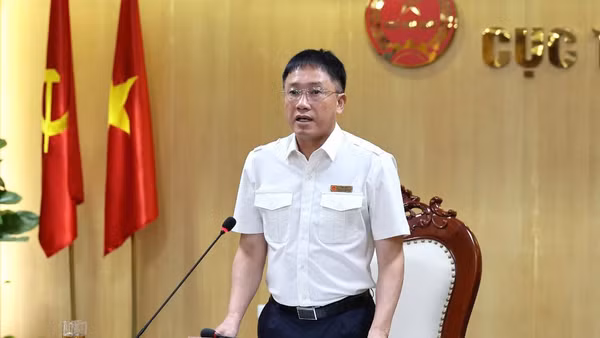Phó Cục trưởng Cục Thuế Mai Sơn phát biểu tại cuộc họp. (Ảnh: Thùy Linh)