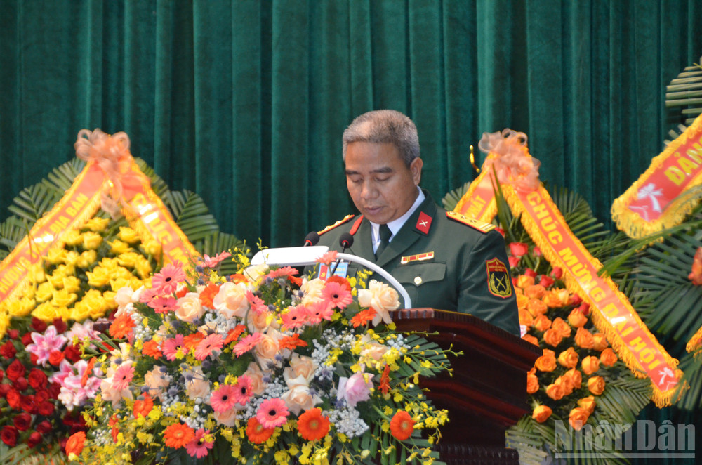 Đại diện Đoàn chủ tịch trình bày báo cáo chính trị. ndo_br_dsc-0466.jpg