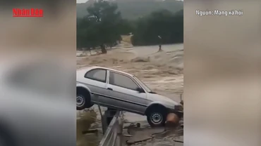 [Video] Lũ lụt khiến ít nhất 25 người thiệt mạng tại Texas, Mỹ
