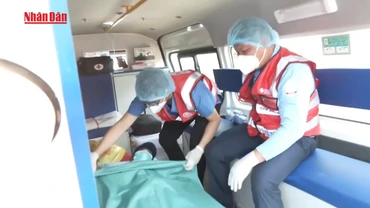 [Video] Thái Lan trao trả hai binh sĩ cho Campuchia trước cuộc họp biên giới quan trọng 