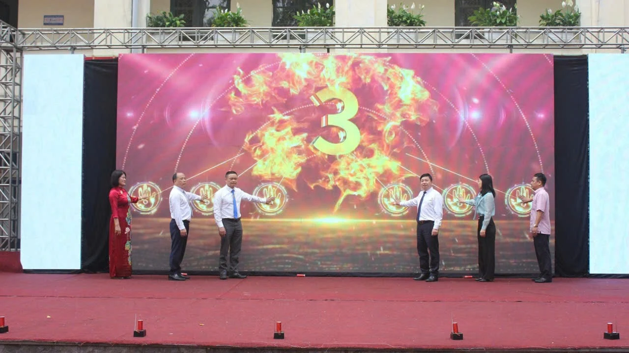 Hơn 730.000 Học Sinh Ninh Bình Đồng Loạt Tham Gia Biểu Diễn Vovinam Kỷ Lục