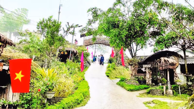 Bản Lao Chải 1 sạch, đẹp, yên bình và thơ mộng.