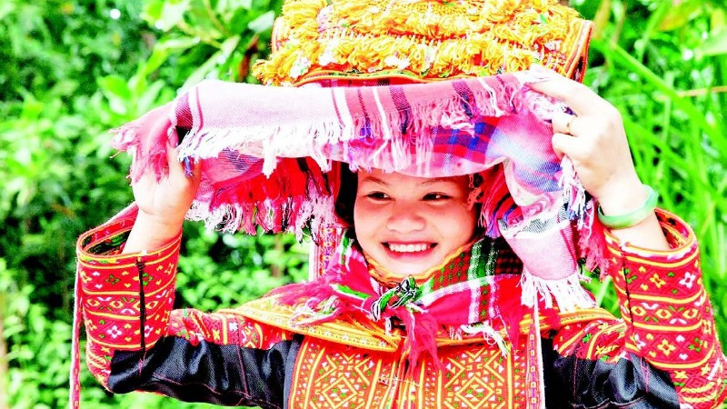 Cô dâu người Dao Lô Gang.