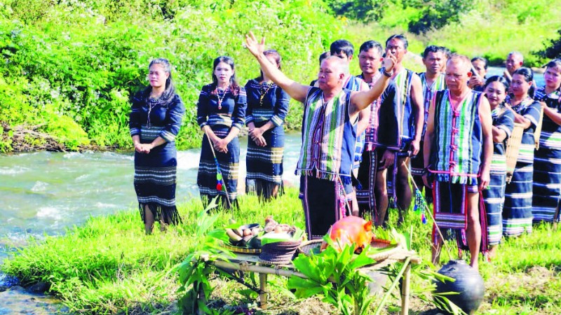Nghi lễ cúng bến nước của người Mnông ở xã Đam Rông 4, tỉnh Lâm Đồng.