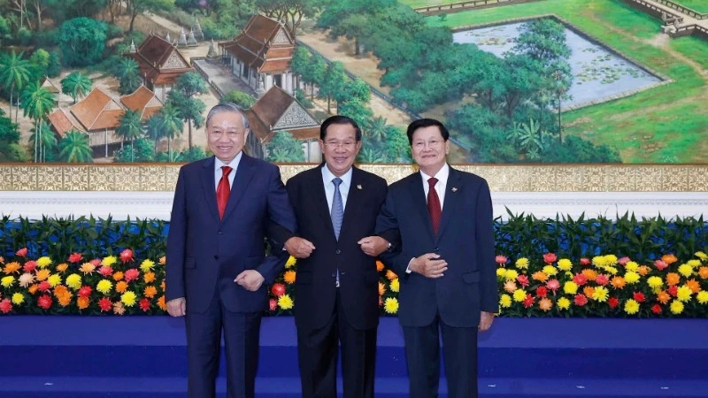 Lãnh đạo Việt Nam gửi thư chúc mừng Tết cổ truyền Lào và Campuchia